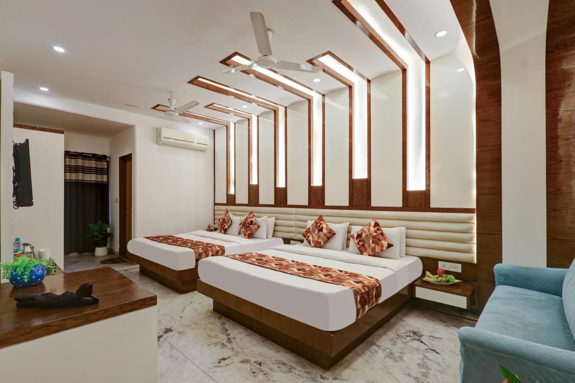 The Hindustan International - Traveller'S Choice Award 2025 Best Of Best Winning Hotel Nowe Delhi Zewnętrze zdjęcie