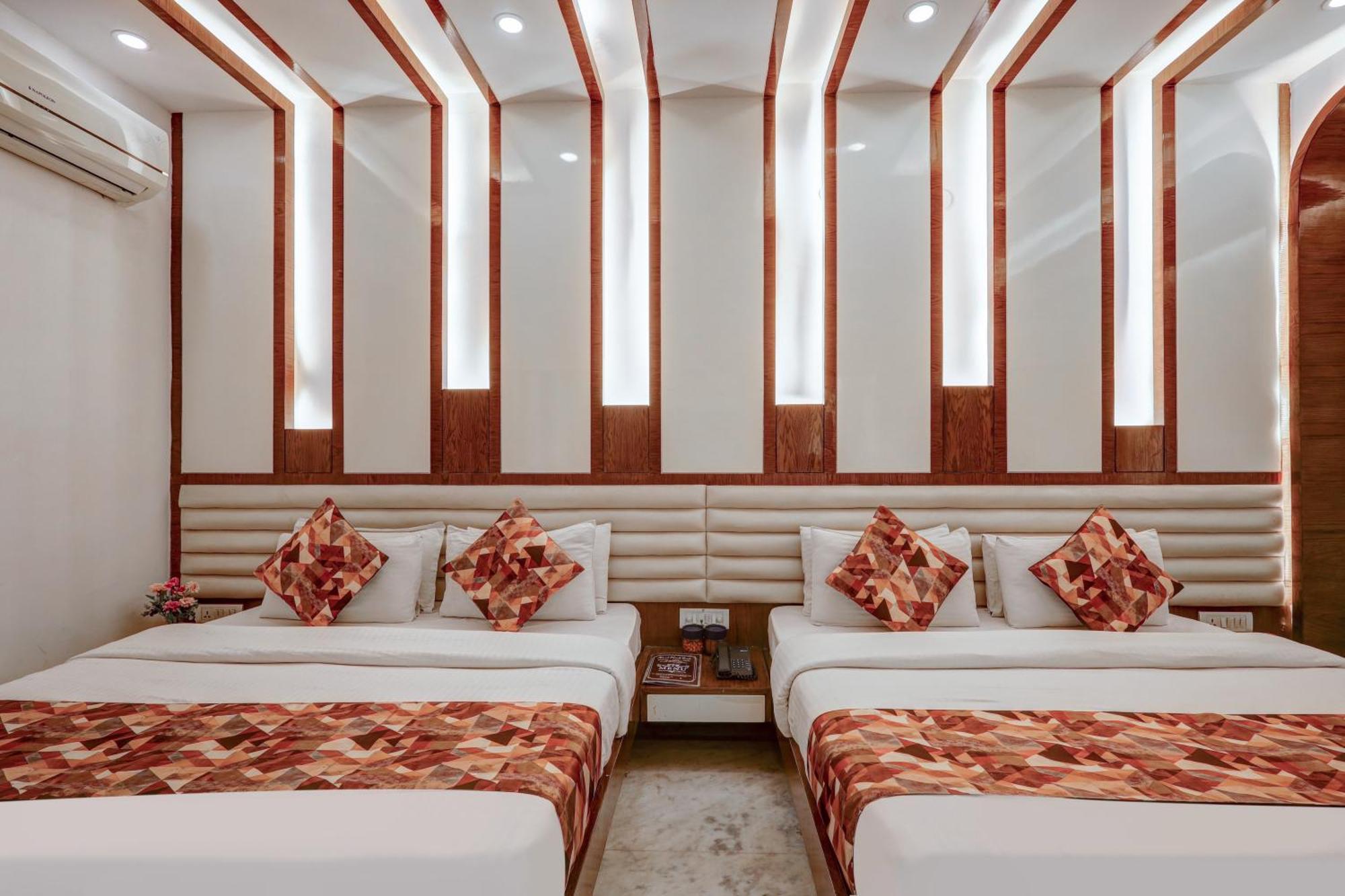 The Hindustan International - Traveller'S Choice Award 2025 Best Of Best Winning Hotel Nowe Delhi Zewnętrze zdjęcie