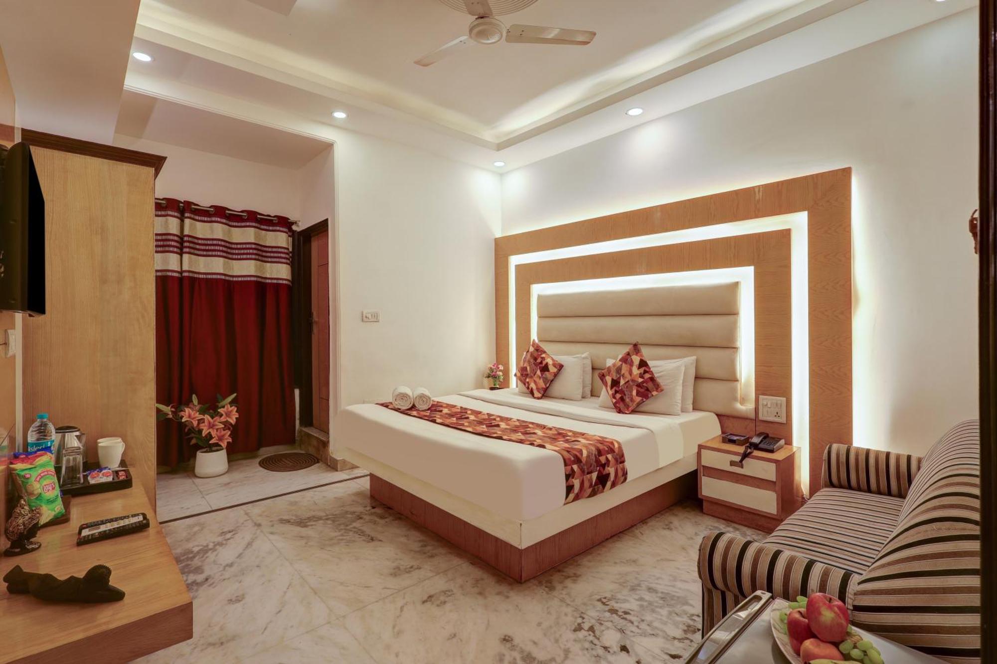 The Hindustan International - Traveller'S Choice Award 2025 Best Of Best Winning Hotel Nowe Delhi Zewnętrze zdjęcie
