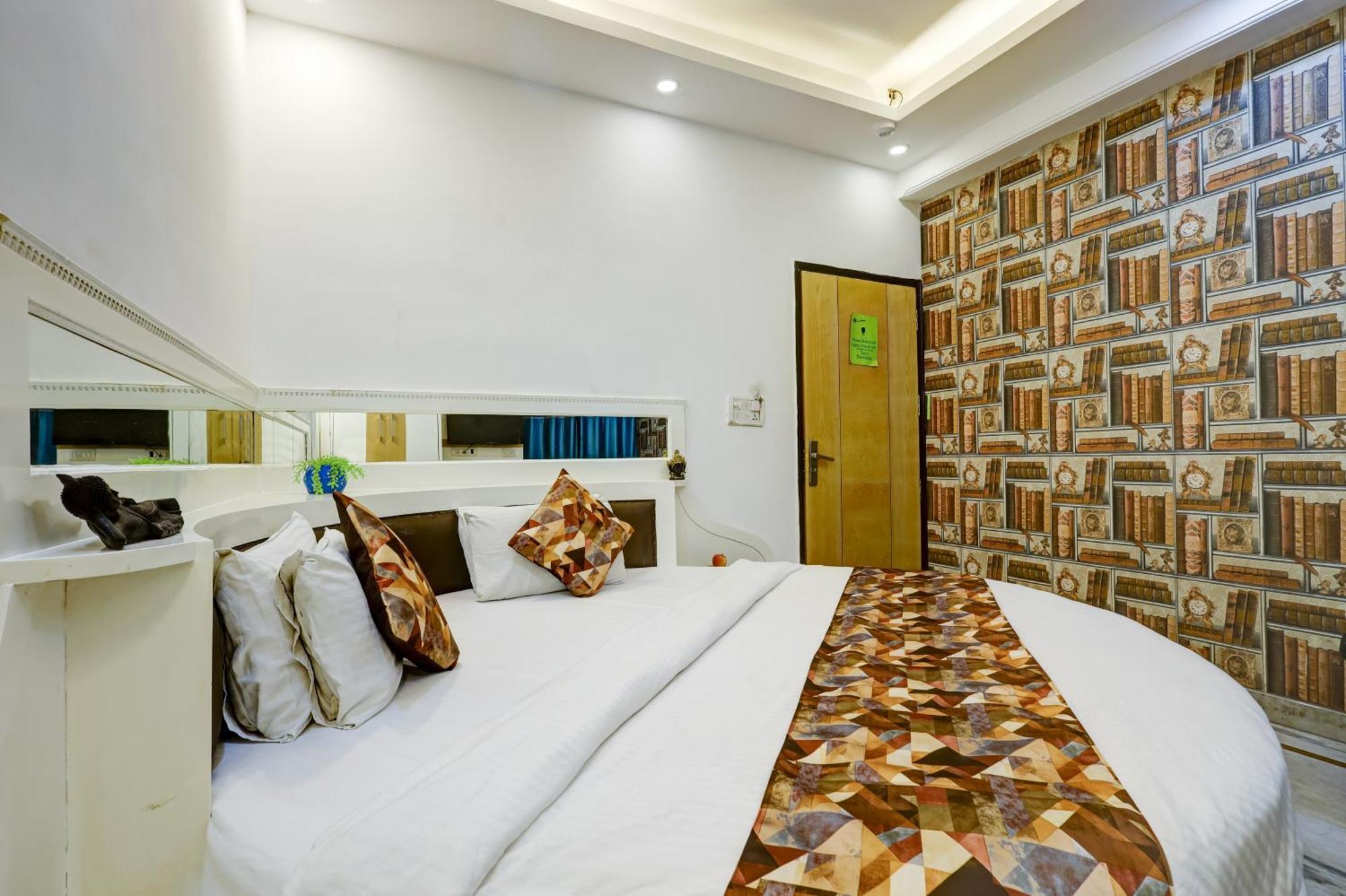 The Hindustan International - Traveller'S Choice Award 2025 Best Of Best Winning Hotel Nowe Delhi Zewnętrze zdjęcie