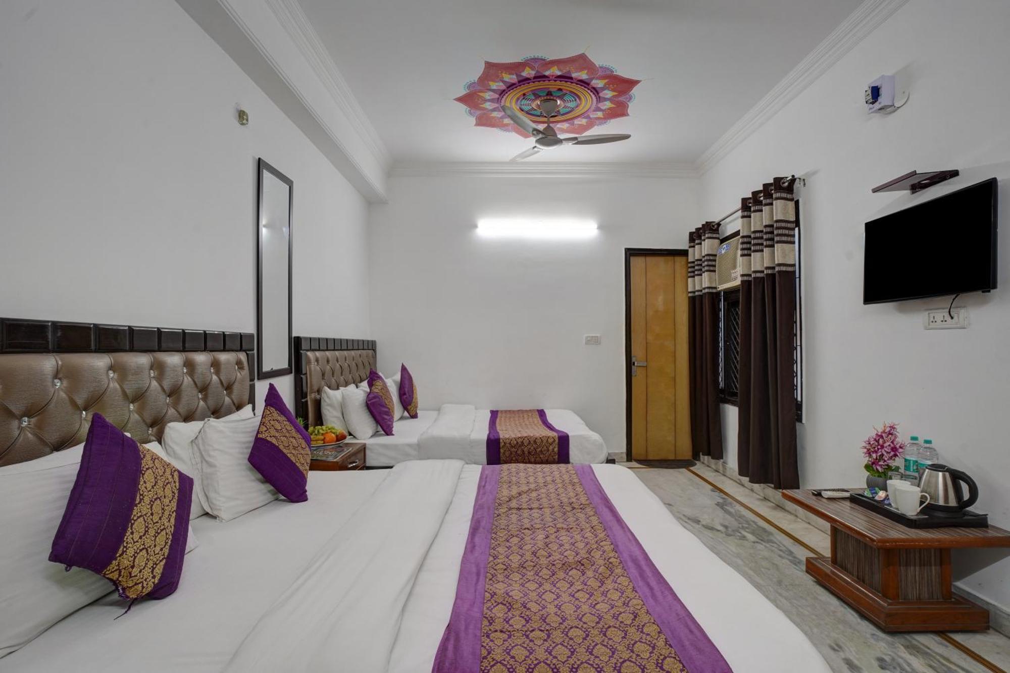 The Hindustan International - Traveller'S Choice Award 2025 Best Of Best Winning Hotel Nowe Delhi Zewnętrze zdjęcie