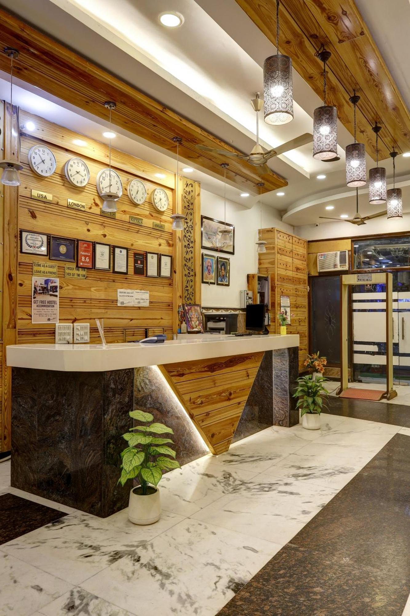 The Hindustan International - Traveller'S Choice Award 2025 Best Of Best Winning Hotel Nowe Delhi Zewnętrze zdjęcie