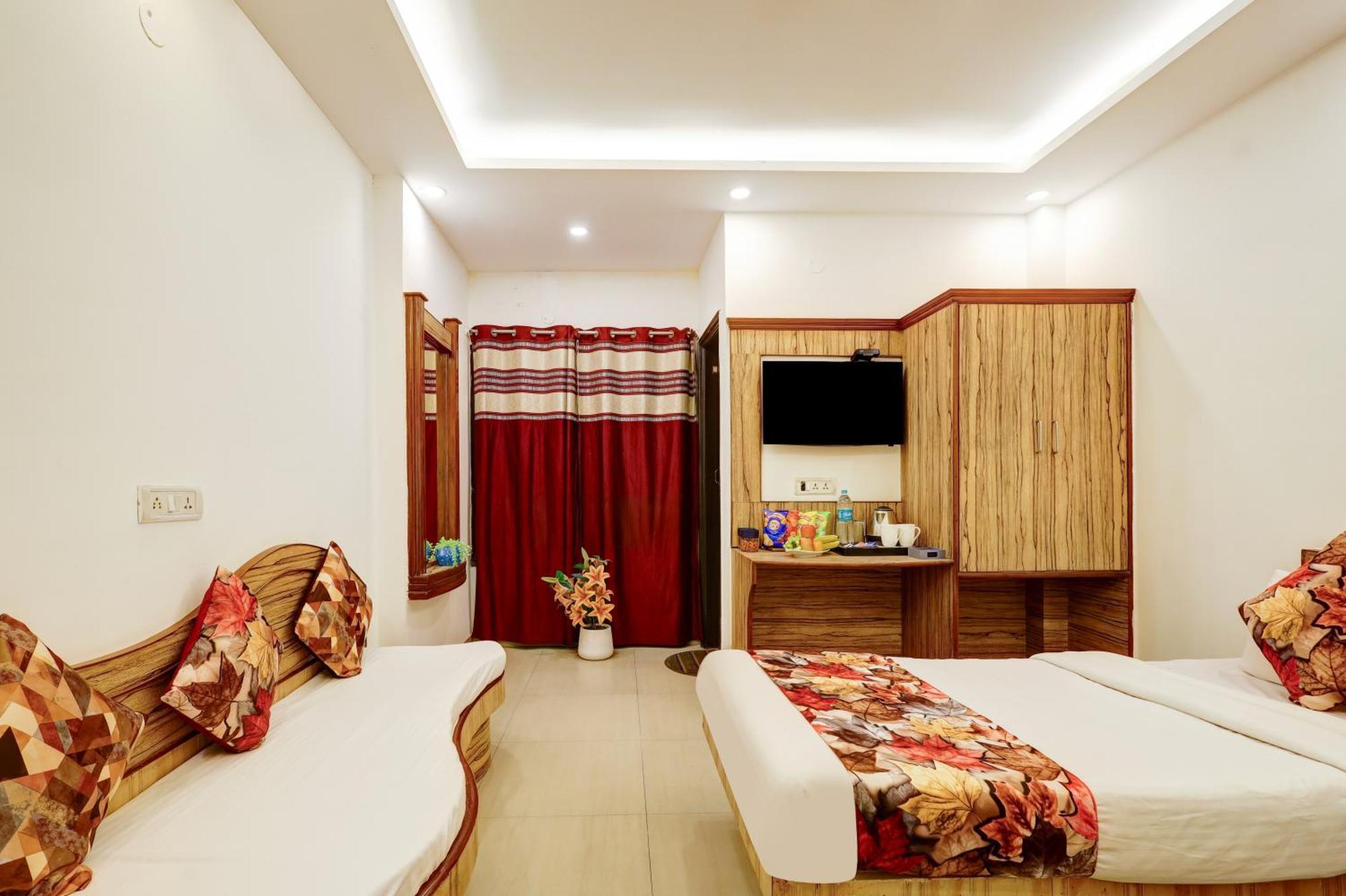 The Hindustan International - Traveller'S Choice Award 2025 Best Of Best Winning Hotel Nowe Delhi Zewnętrze zdjęcie